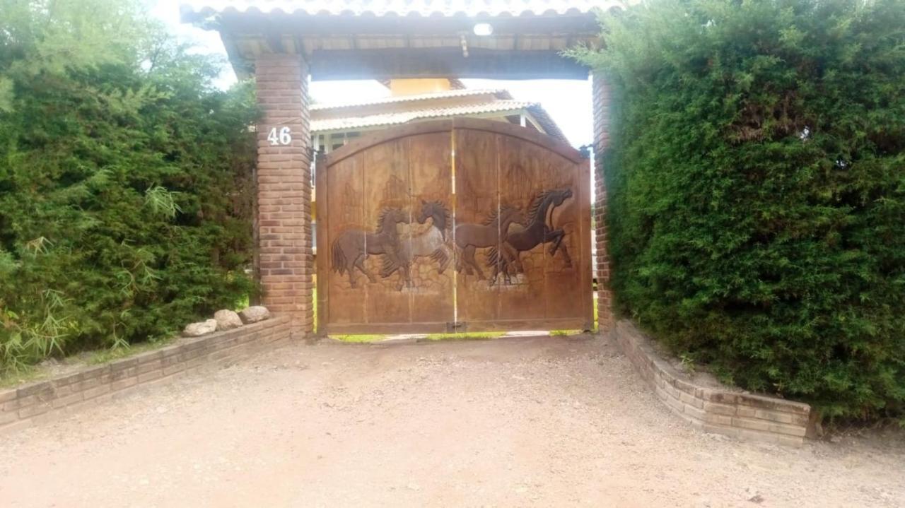 Hotel Pousada Mendonca Jaboticatubas Exterior foto